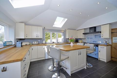 4 bedroom semi-detached house for sale, Church Street, Rudgwick