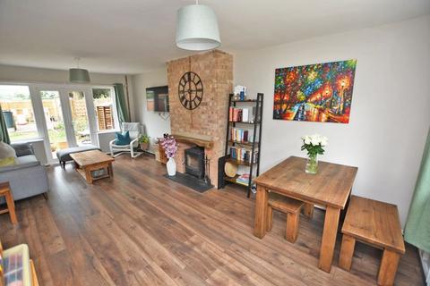 3 bedroom semi-detached house for sale, The Hedges, Maidstone