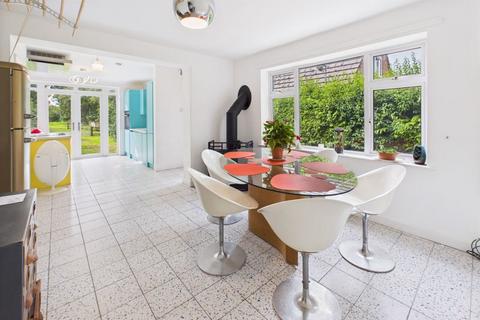 3 bedroom detached house for sale, 128 Horncastle Road, Woodhall Spa - IN OVER 2 ACRES (sts)