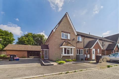 45 Cherry Orchard, Southminster, CM0 7HE
