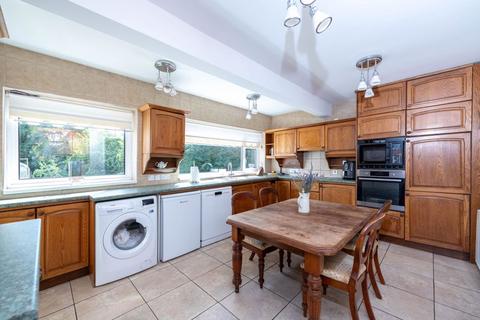 undefined, 10 Elm Avenue, Cherry Willingham, Lincoln