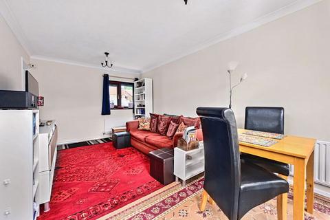 13 Amport Close, Lychpit, Basingstoke, RG24 8UU