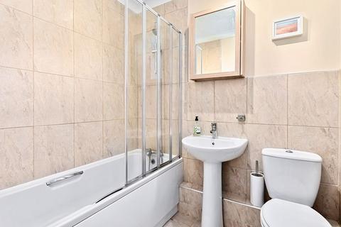 13 Amport Close, Lychpit, Basingstoke, RG24 8UU