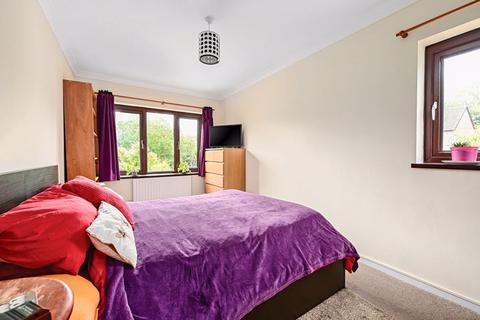 13 Amport Close, Lychpit, Basingstoke, RG24 8UU