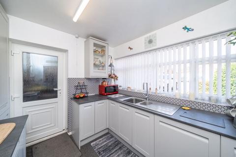 20 Barton Lane, Kingswinford, DY6 9EY