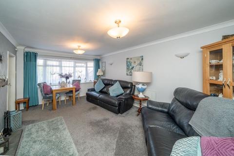 20 Barton Lane, Kingswinford, DY6 9EY