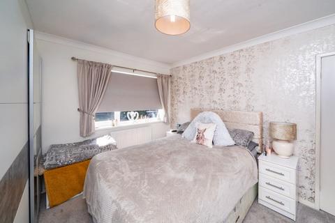 20 Barton Lane, Kingswinford, DY6 9EY