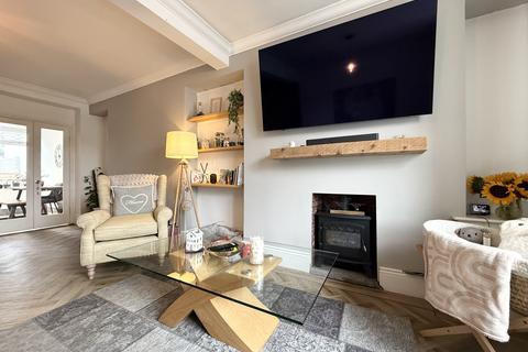 34 The Triangle, Mountain Ash, CF45 4BA