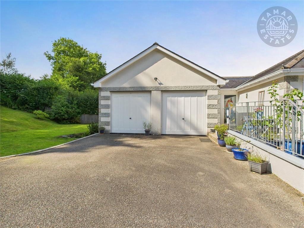 Double Garage