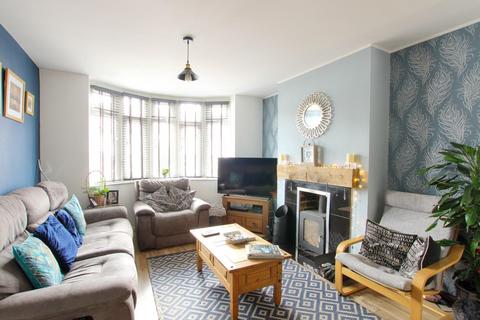 16 Bembridge Drive, Northampton, NN2 6LZ