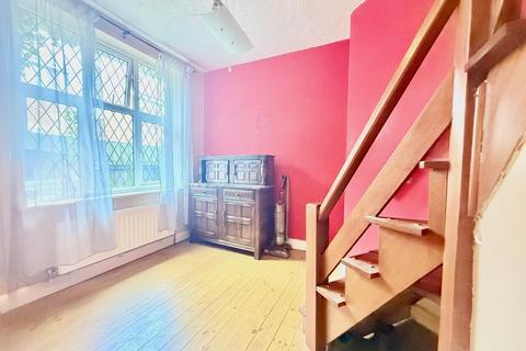 3 bedroom detached house for sale, Barton Road, Luton, Bedfordshire, LU3 2BD