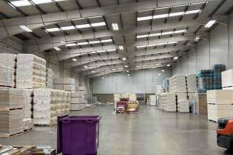 Factory to rent, 1-5 Bircholt Rd Maidstone ME15 9SF