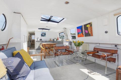 2 bedroom houseboat for sale, London SW3