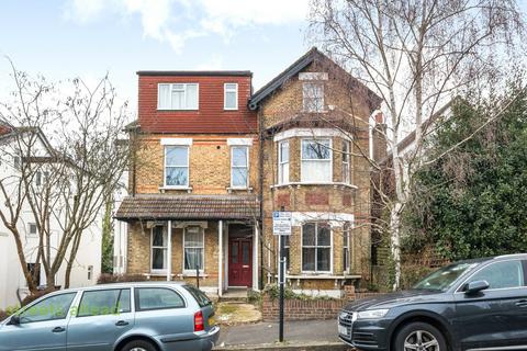 Birdhurst Rise, South Croydon, CR2