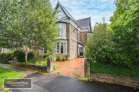 undefined, Wye Grove, Buxton