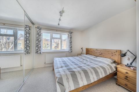 7 Fleet Terrace, London, SE6 2EB