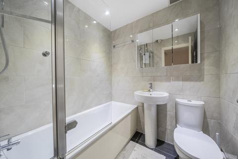 7 Fleet Terrace, London, SE6 2EB