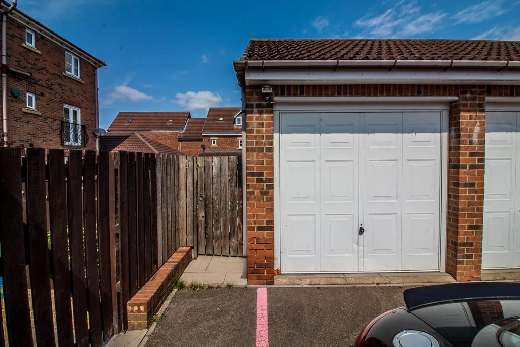 Garage.