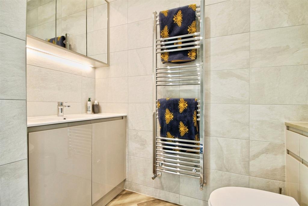 En Suite 2