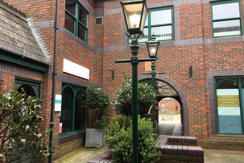 Office to rent, Grays Walk Newport PO30 1TD