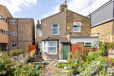 3 bedroom terraced house for sale, Higham Hill Road, London E17