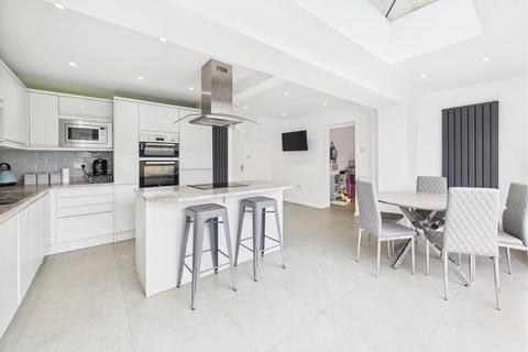 12 Forbes Close, Abbeymead, Gloucester, GL4 5GE