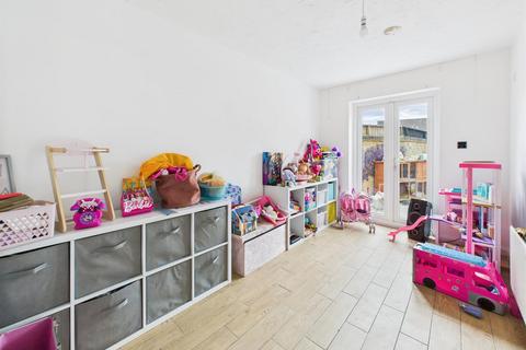 12 Forbes Close, Abbeymead, Gloucester, GL4 5GE
