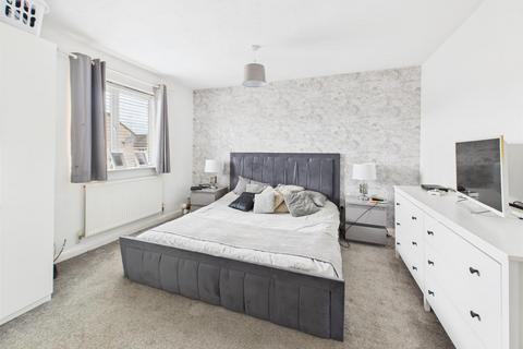12 Forbes Close, Abbeymead, Gloucester, GL4 5GE