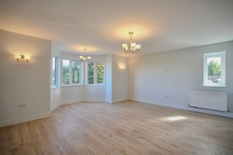 2 bedroom apartment for sale, Abbey Road, East Court, NR26