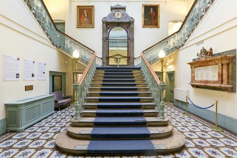 Office to rent, 213 Haverstock Hl London NW3 4QP