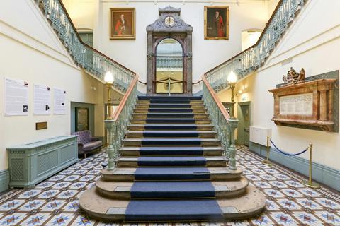 Office to rent, 213 Haverstock Hl London NW3 4QP