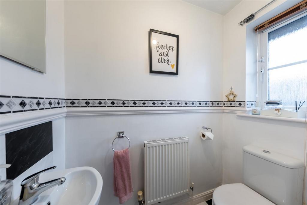 14 Carnoustie Close-018.JPG