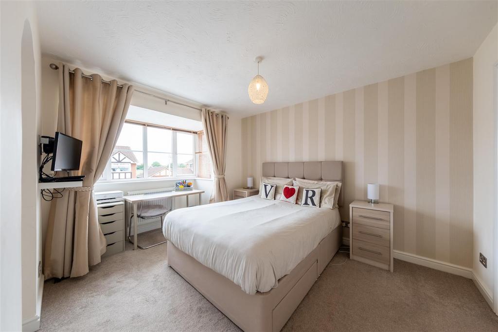 14 Carnoustie Close-019.JPG