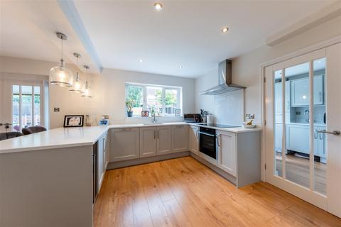 4 bedroom detached house for sale, Carnoustie Close, Winsford CW7
