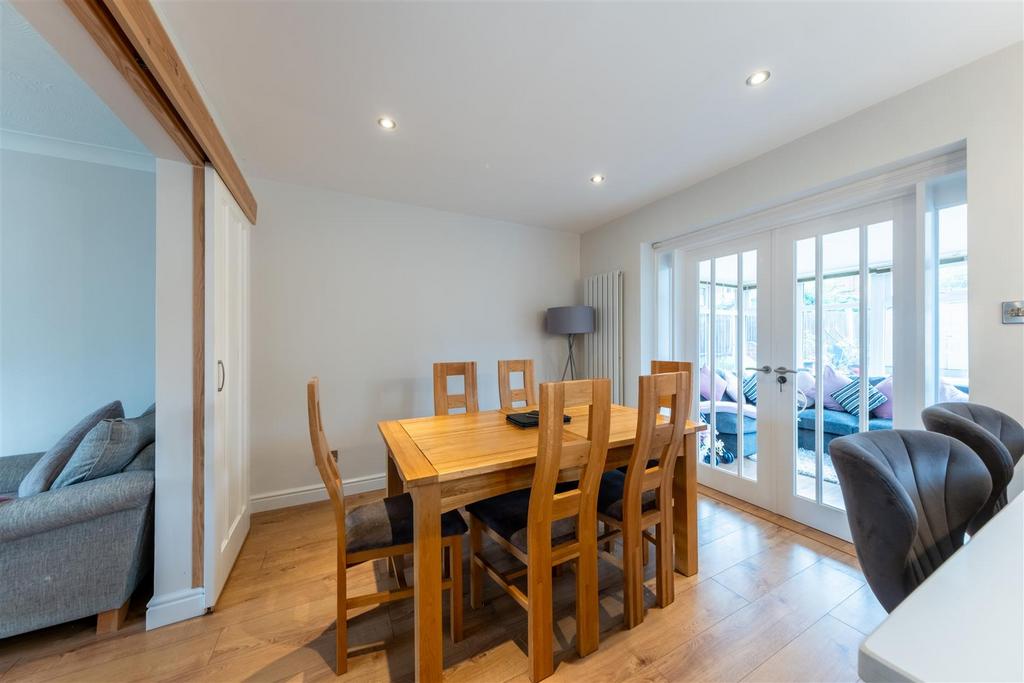 14 Carnoustie Close-005.JPG