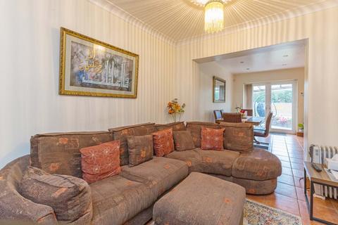 undefined, Layburn Crescent, Langley SL3