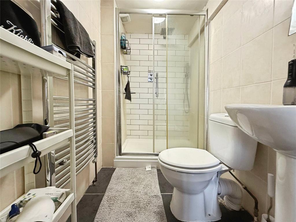 Ensuite