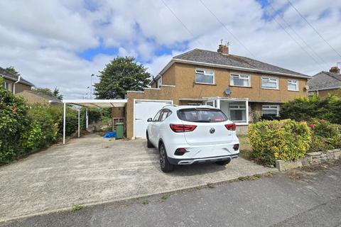 8 Dyffryn Place, Barry, CF62 8UN