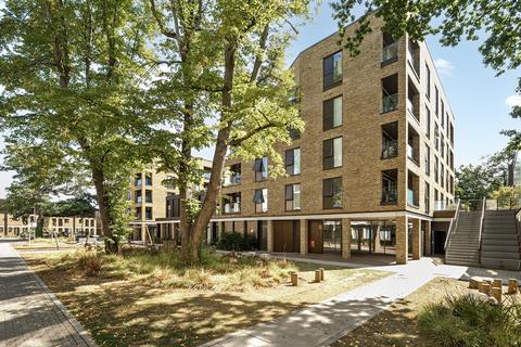 1 bedroom flat for sale, Broadley House, 8 Hewitts Way, Walton-on-Thames, KT12