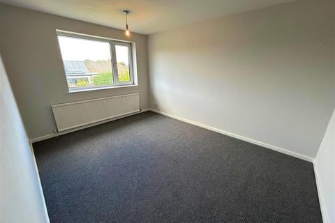 10 The Meadows, Howden, Goole, DN14 7DX