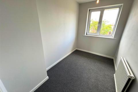 10 The Meadows, Howden, Goole, DN14 7DX