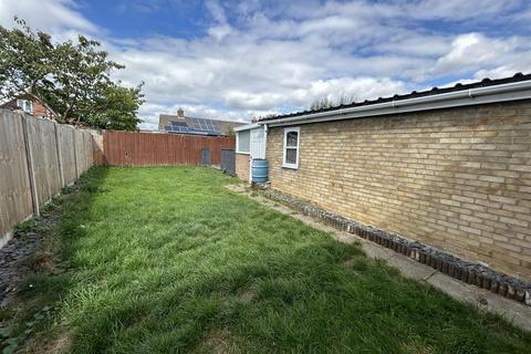 10 The Meadows, Howden, Goole, DN14 7DX