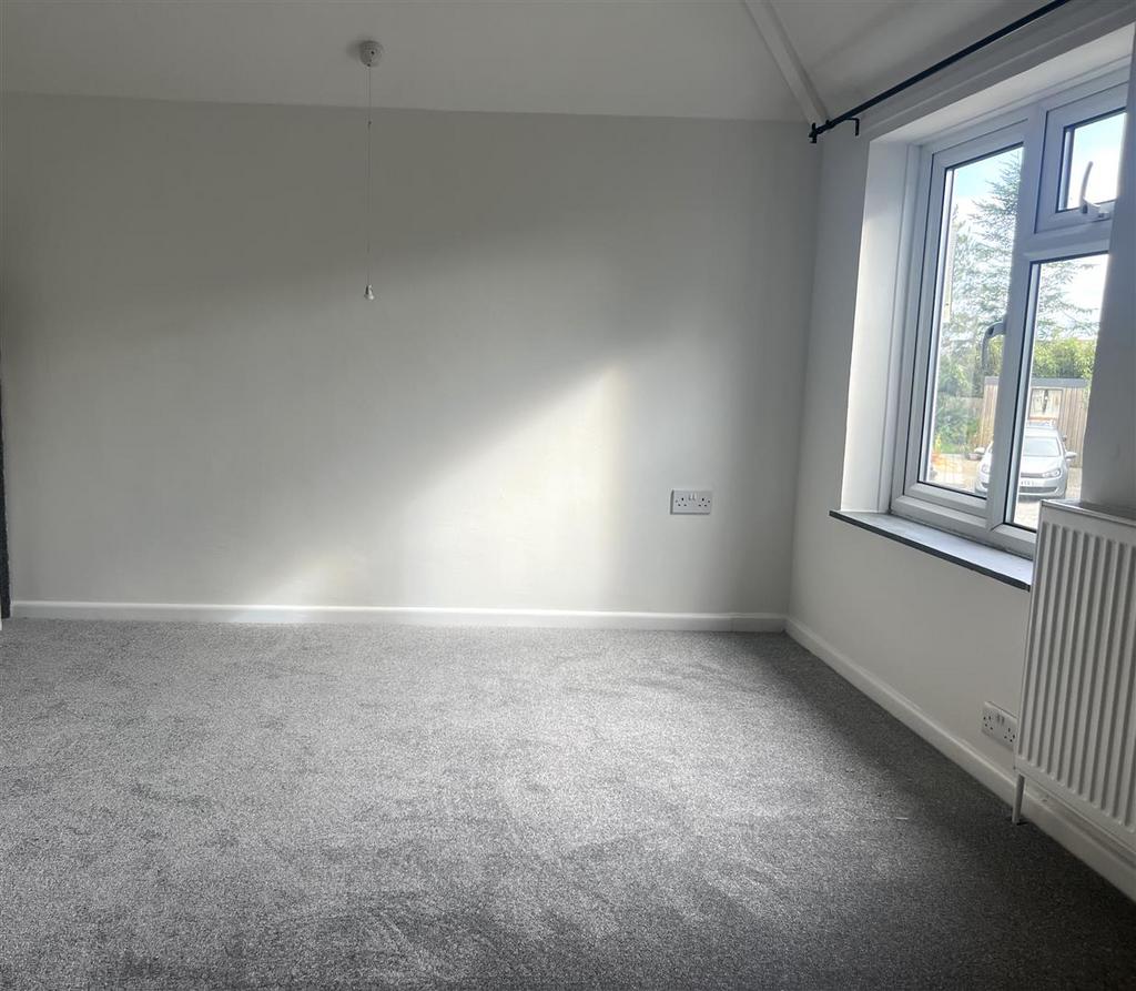 Main bedroom with en- Suite