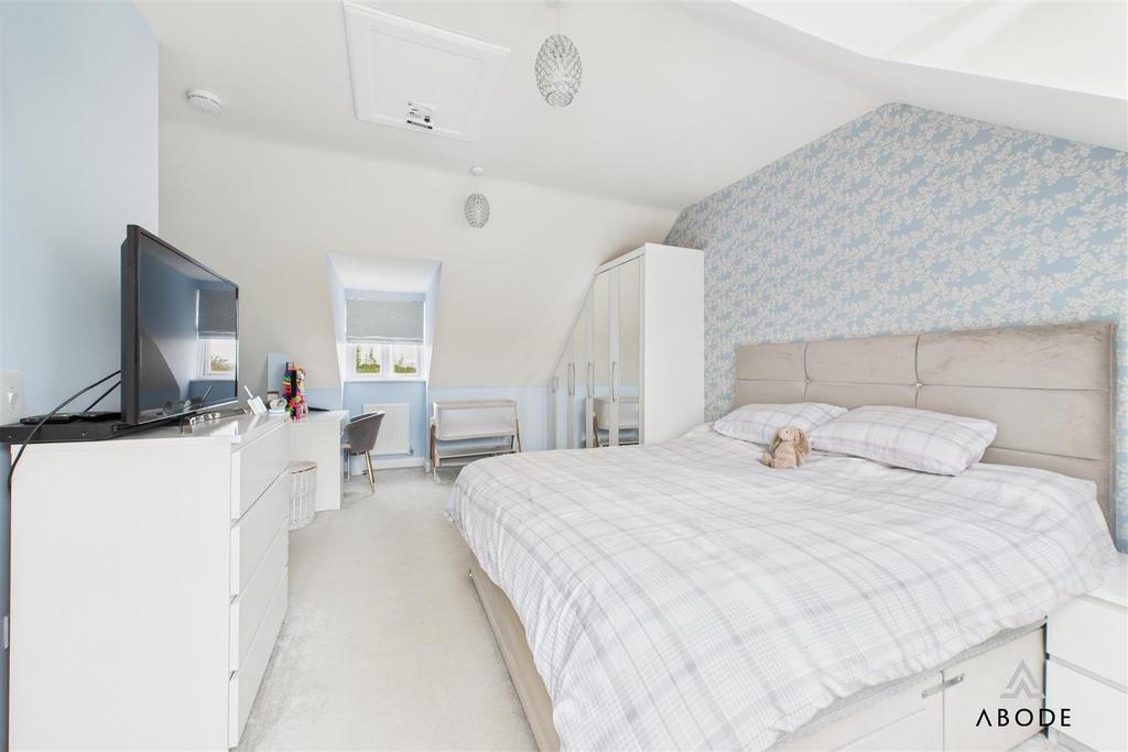 CAM01882 G0-PR0138-STILL012.jpg