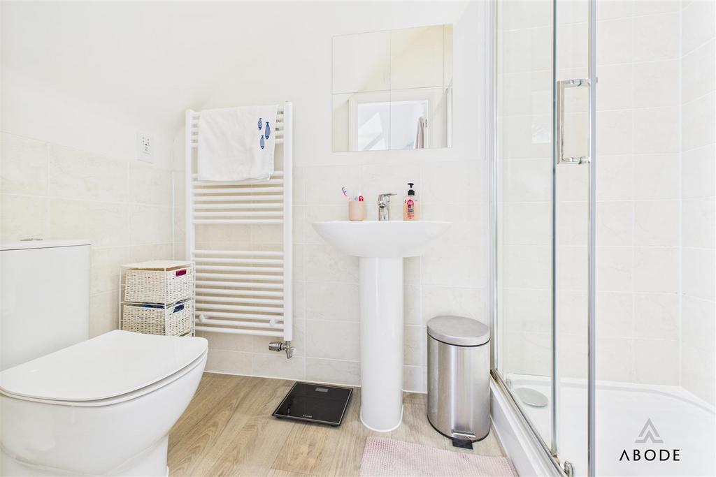 CAM01882 G0-PR0138-STILL009.jpg