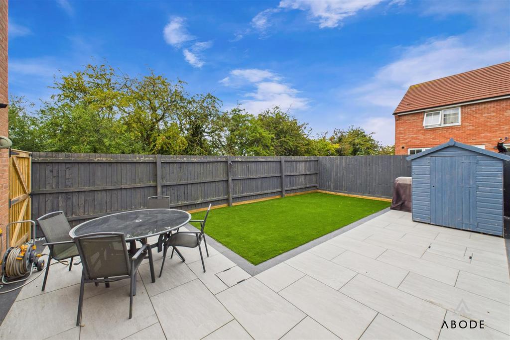 CAM01882 G0-PR0138-STILL026.jpg