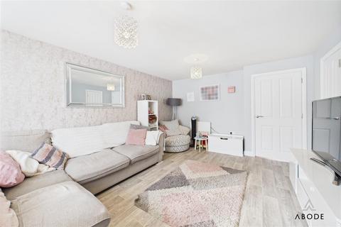 3 bedroom semi-detached house for sale, King Lane, Burton-On-Trent DE13