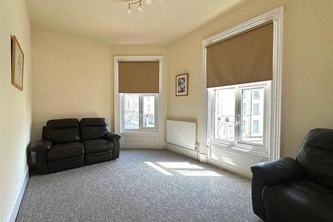 2 bedroom flat for sale, Castle Road, Scarborough, YO11