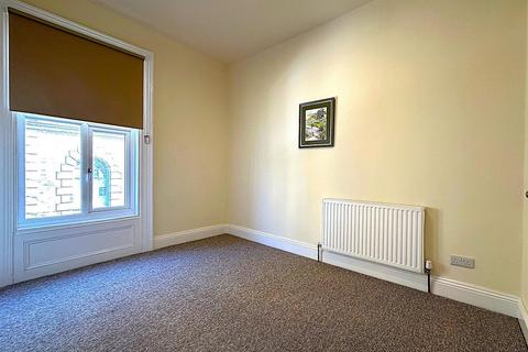 2 bedroom flat for sale, Castle Road, Scarborough, YO11