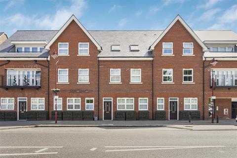 1 bedroom flat for sale, Watling Street, Radlett